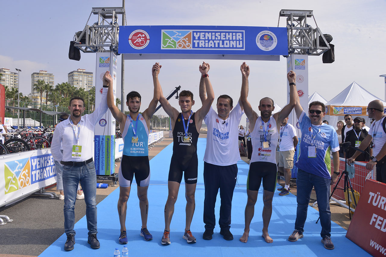 Yenişehir Triatlonu'nun İlk Şampiyonları Polatçı Ve Yazıcı